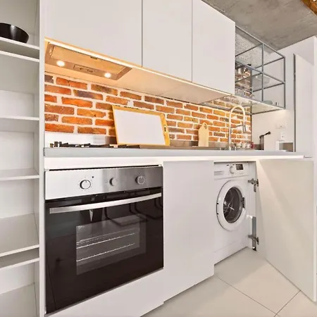 Design Lux Wisdom In Bamboo Garden,no Shoes Allowed Inside Apartment Varna