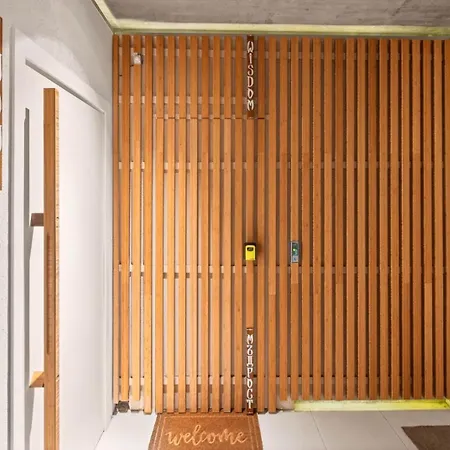 Design Lux Wisdom In Bamboo Garden,no Shoes Allowed Inside * Varna