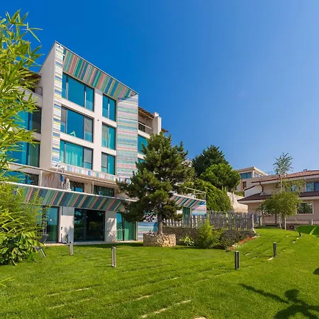 Апартамент Bamboo Garden 